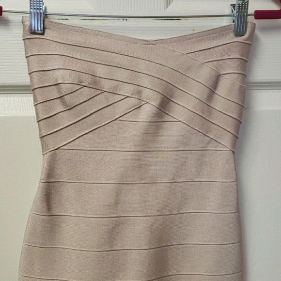 BCBG ๐ Strapless Pink Blush Pandeau Bodycon Dress - Picture 10 of 12